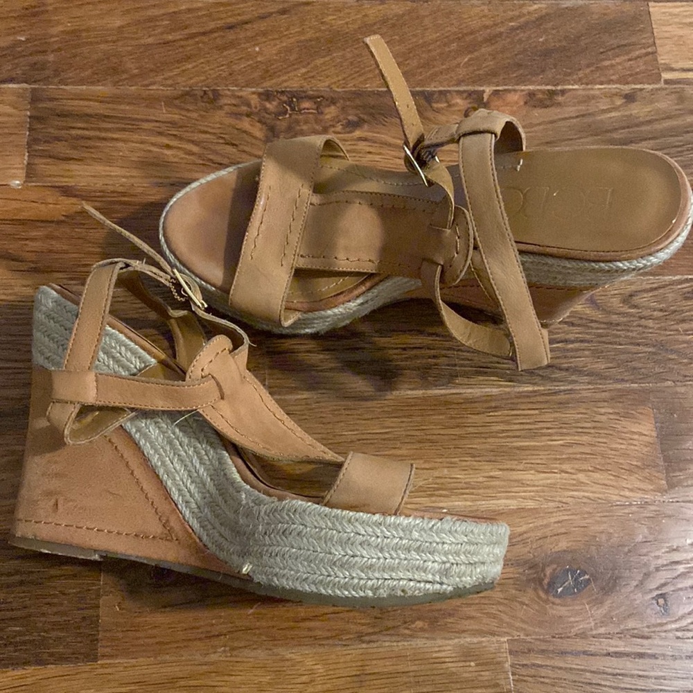 Platform Wedge tan leather sandal. Great comfortable summer wedge